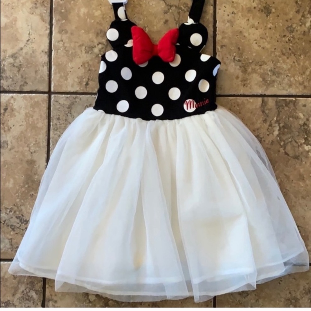 Minnie Mouse dress! ❤️🐭
